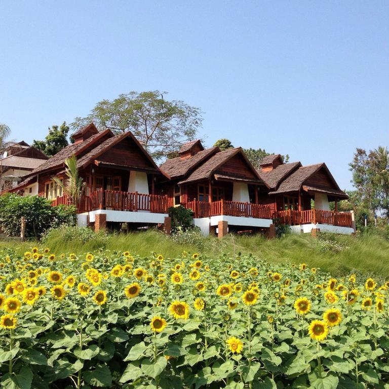 Gin'S Maekhong View Hotel Chiang Saen Buitenkant foto