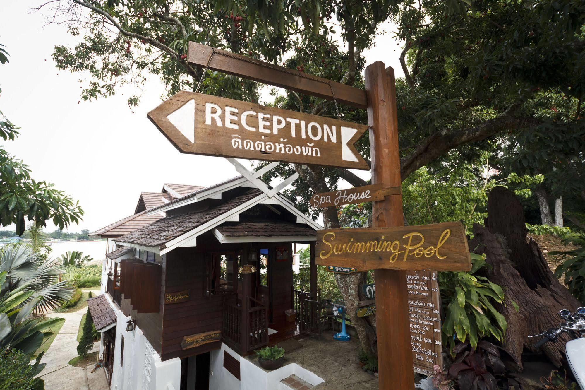 Gin'S Maekhong View Hotel Chiang Saen Buitenkant foto