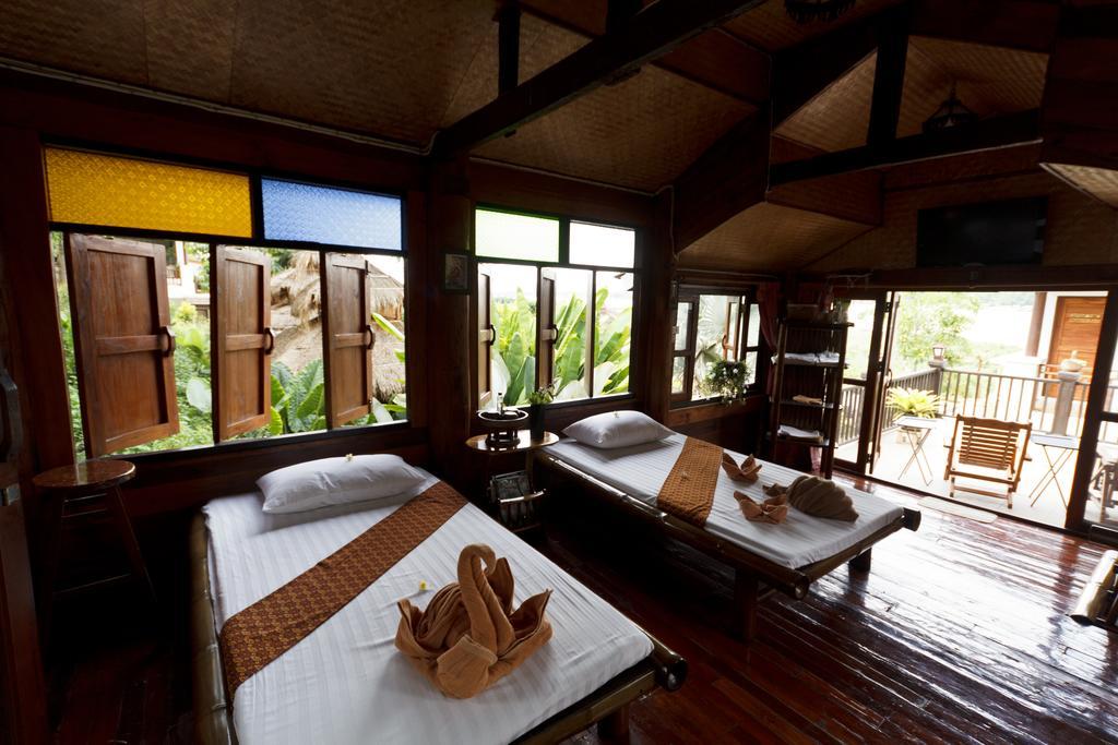 Gin'S Maekhong View Hotel Chiang Saen Buitenkant foto
